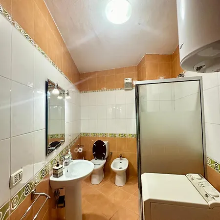 Kk Air Albania-centrally Located * تيرانا